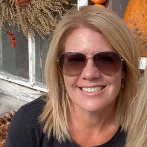 Meet your Posher, Sharmyn